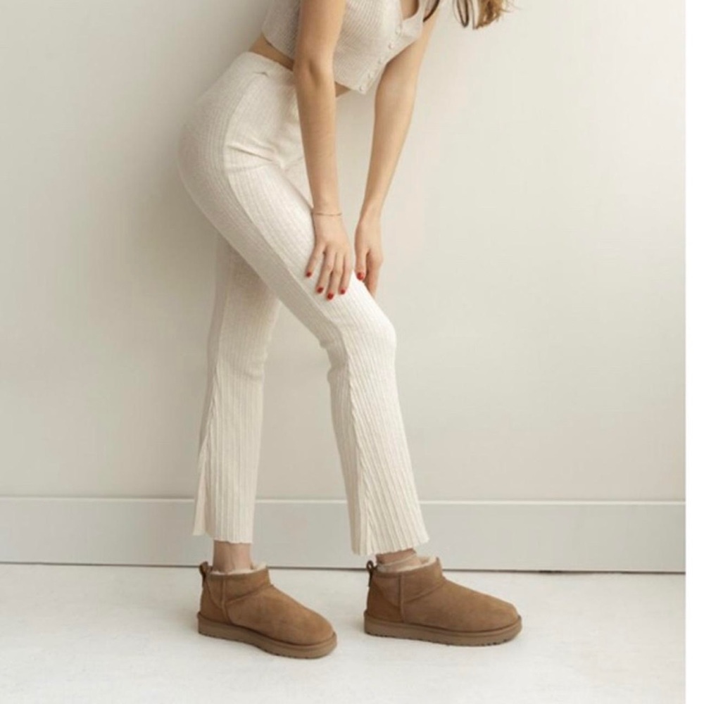 UO Rosie white pants